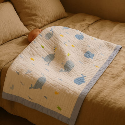 Bébé sieste recouvert couverture bébé naissance baleine confortable légère lit chambre parent