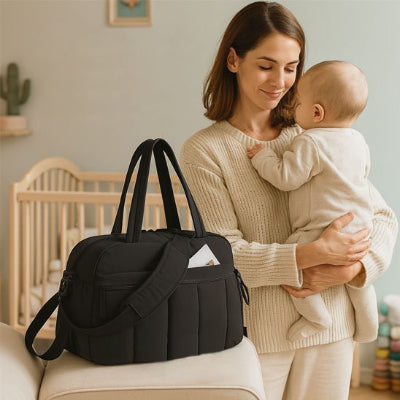 Maman bébé bras devant sac à langer bébé noir sangle épaule réglable chambre bébé