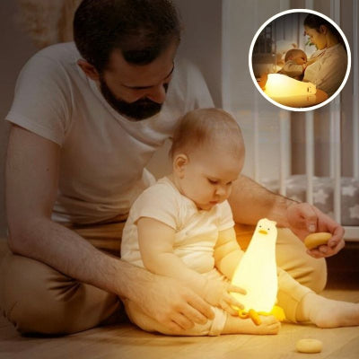 Veilleuse bebe canard éclairée chaleureuse papa jouant salon