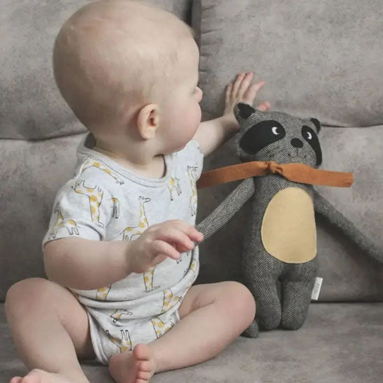 Doudou bébé garçon attirant apaisant