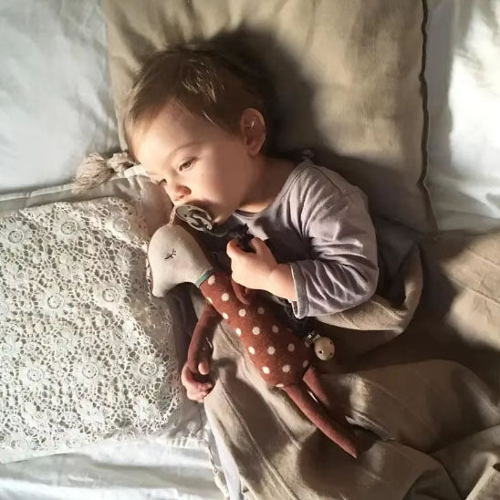 Doudou bébé garçon attirant taille adaptée