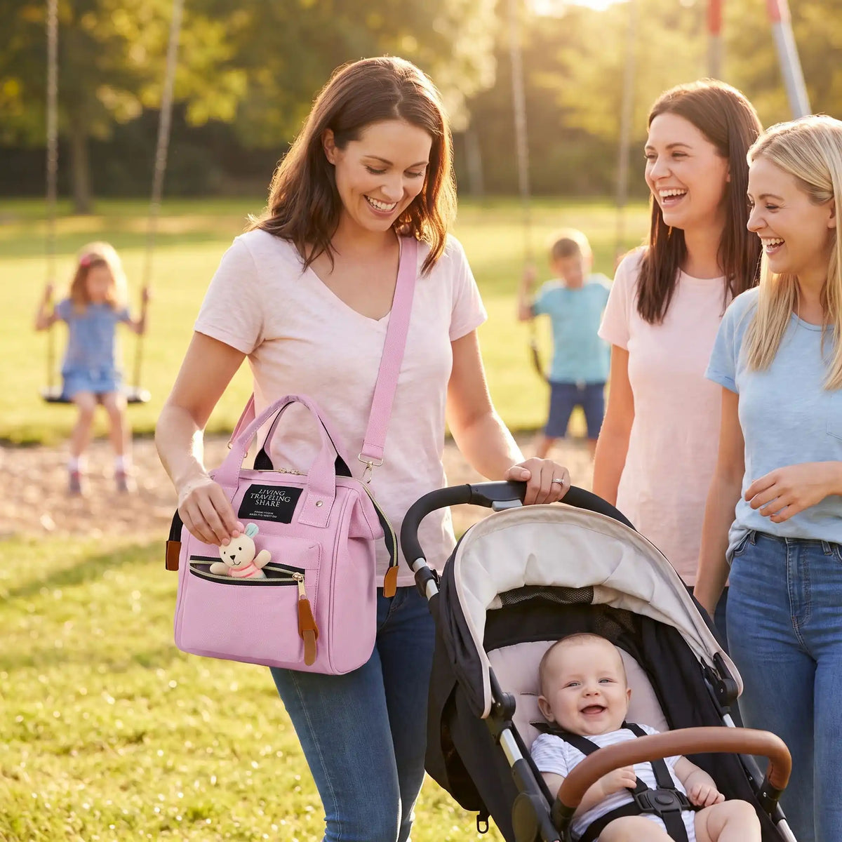 Sac à langer bébé luxe petit malin finitions soignées