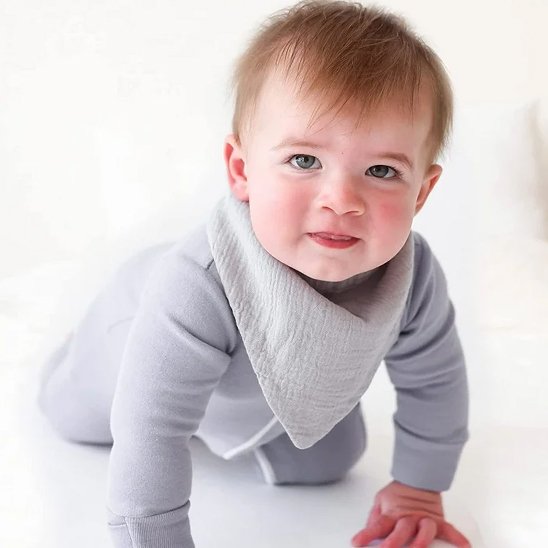 Bandana-bavoir-bebe-respirant