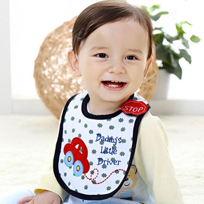 Bébé souriant bavoir pour bebe design voiture lavable machine