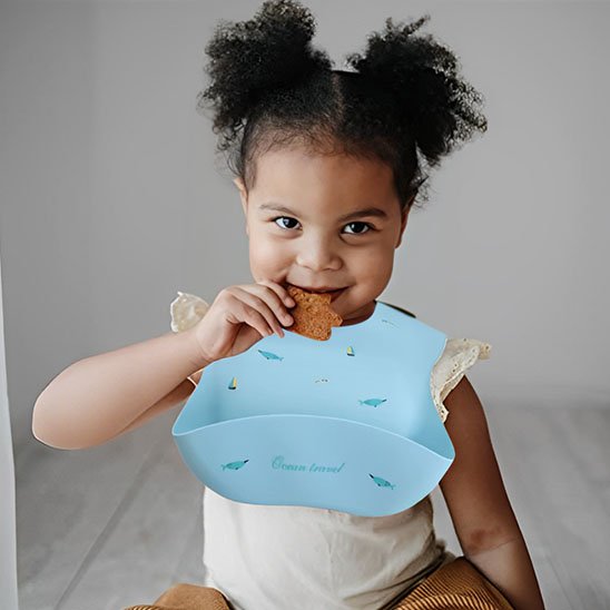 Bavoir-silicone-design-bleu-lavable