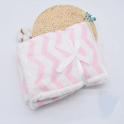couverture bébé blanc motif rose transportable cadeau chambre