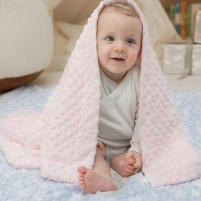 Couverture bébé enveloppante rose chambre bébé