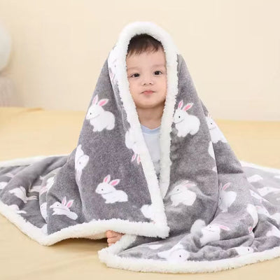 Couverture bebe lapin blanc fond gris chaleureuse réconfortante bébé lit