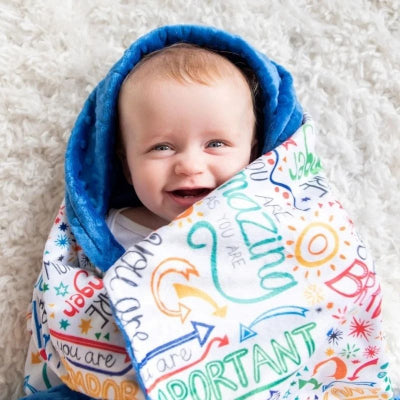 Couverture bebe polaire colorée nouveau-né emmailloté