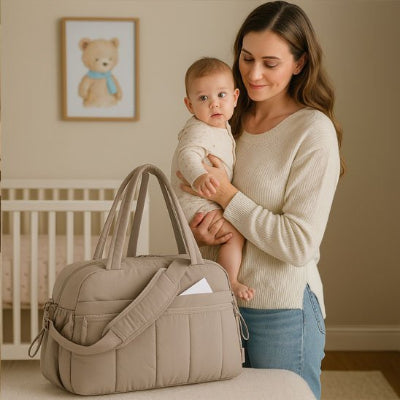 Maman bébé bras devant sac à langer bébé design élégant beige fermeture Éclair renforcée chambre bébé